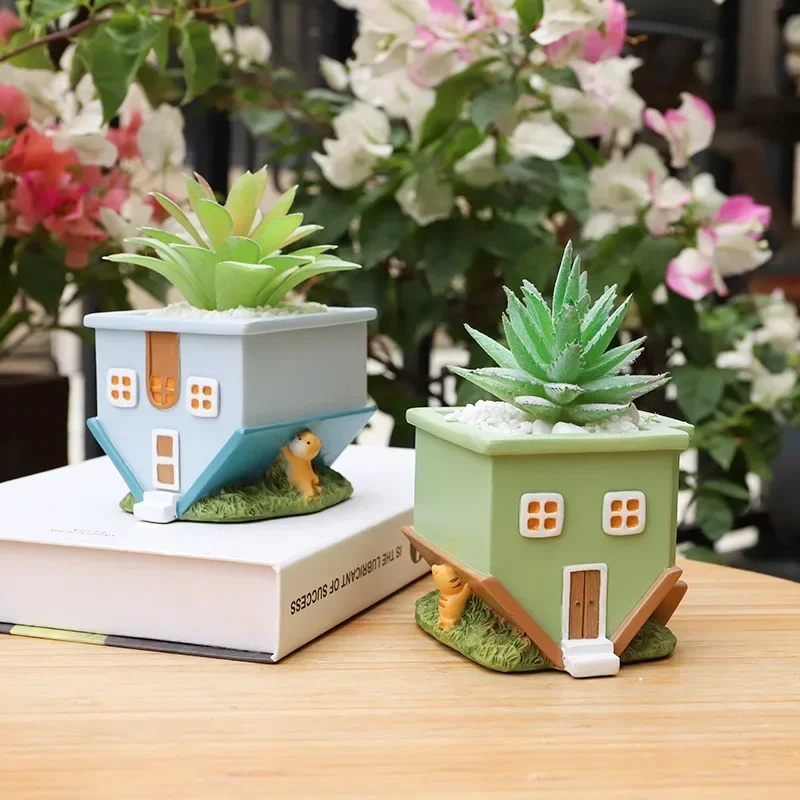 Upside Down House Small Plant Pot Resin Succulent Planter for Home Office  Desk Mini Ornament Fairy Garden Flowerpot Decoration - AliExpress 15