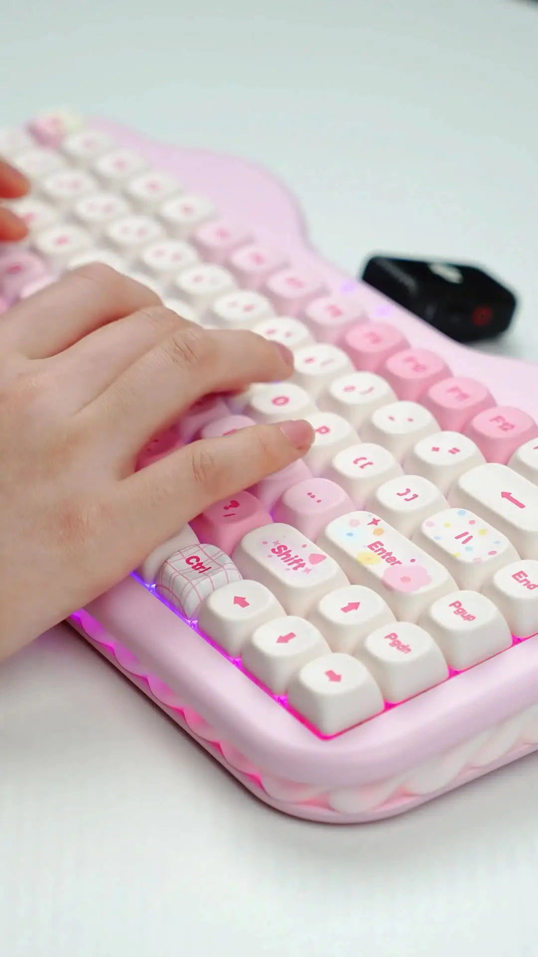 YUNZII C75 Pink Wireless Mechanical Keyboard, 75% Creamy Hot Swap