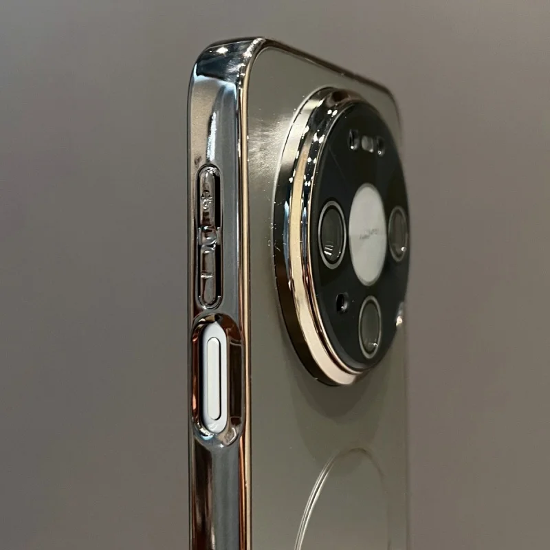 Luxury Magnetic Matte Plating Armor Case with Magsafe Compatibility