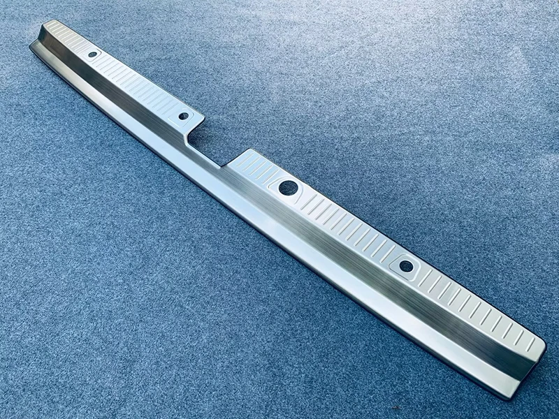 Stainless Steel Rear Bumper Protection Window Sill Outside Trunks Decorative Plate Pedal for Daihatsu ATRAI HIJET CARG