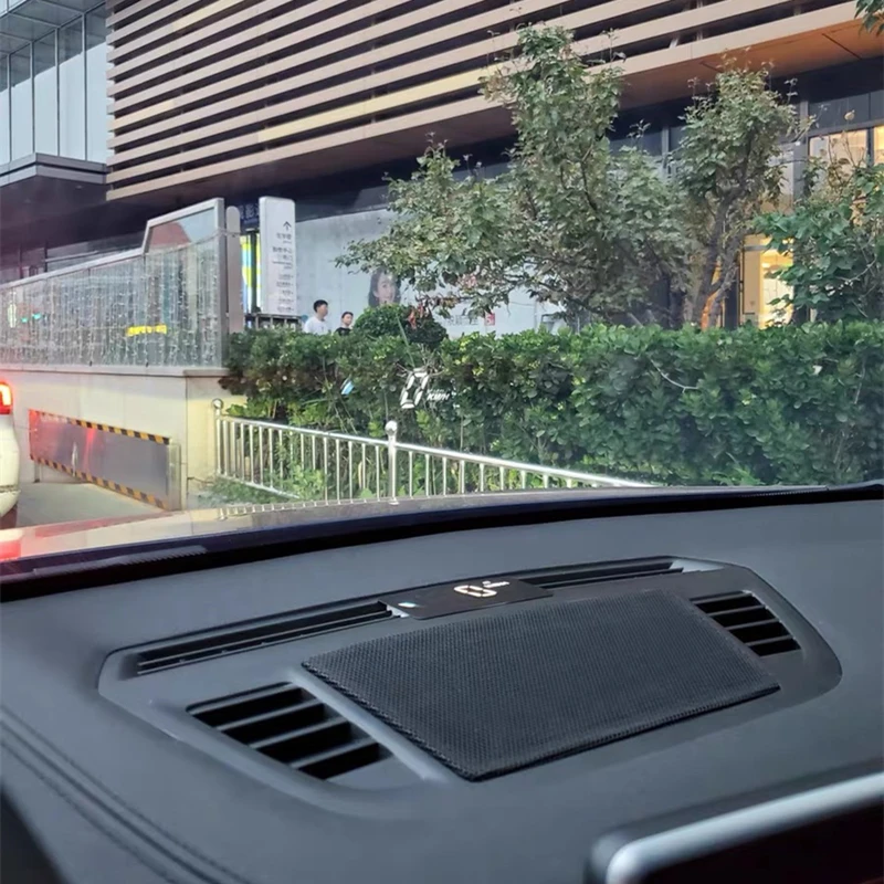 Yitu HUD 특수 숨겨진 헤드업 디스플레이 속도 프로젝터, BMW X1-X2 업그레이드 및 수리 Yitu HUD 특수 숨겨진 헤드업 디스플레이 속도 프로젝터, BMW X1-X2 업그레이드 및 수리