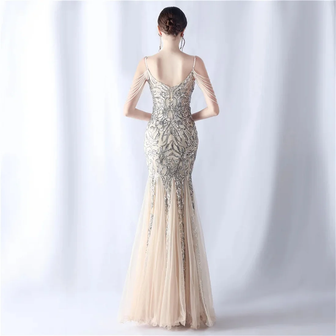 Рисунок 5 - Платье для выпускного вечера