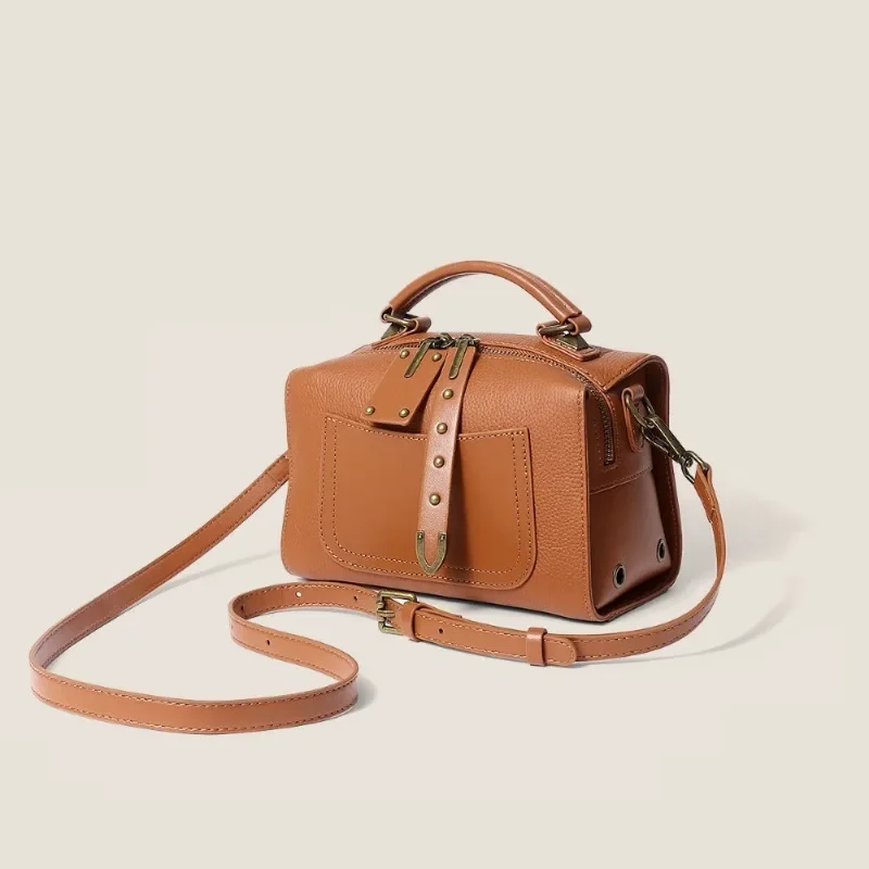 

2024 New Trendy Fashion Versatile Commuting Messenger Bag Genuine Leather Niche Portable Pillow Bag Niche Portable Pillow Bag