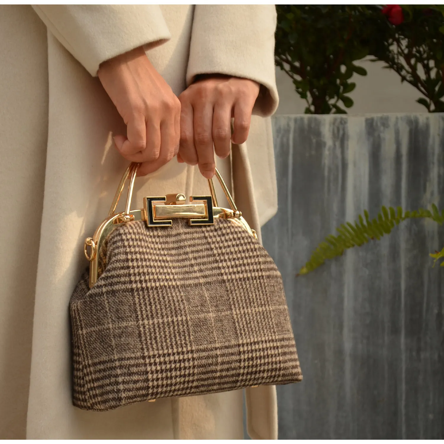 Shell Lock Bag Vintage Plaid Women Handbags Purses Chain Handmade