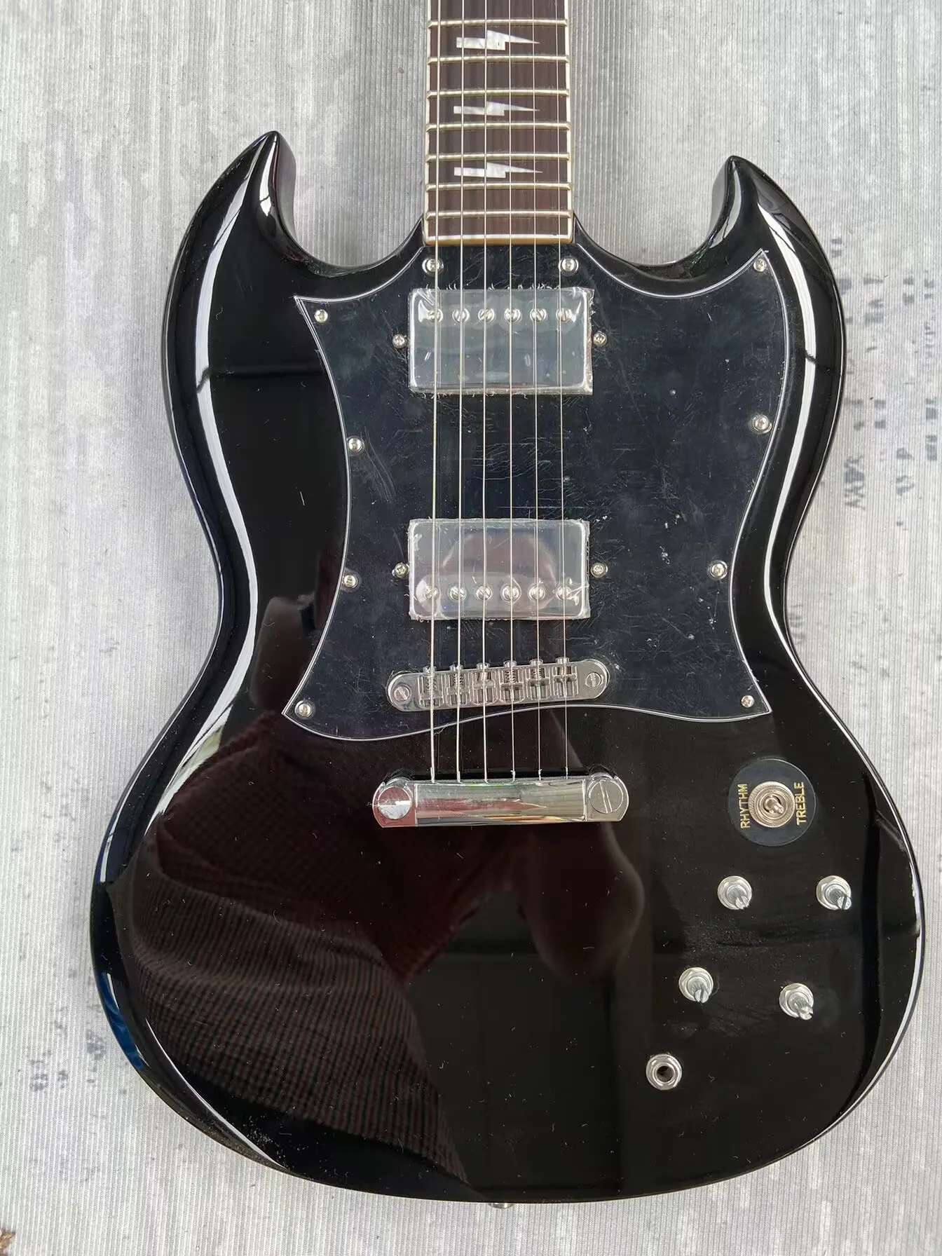 

2024NEW! have Gib$on logo guitar Made in China, black S~G, mahogany body, free shipping, in stock