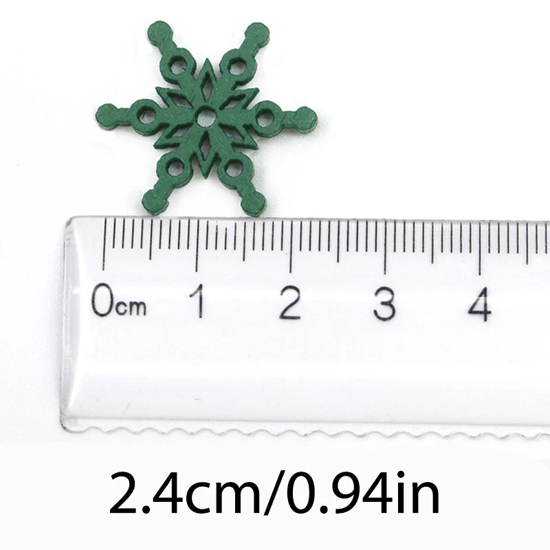 50Pcs 24mm Wooden Snowflake Chips Christmas Mixed Snowflake Scrapbooking DIY Craft Gifts New Year Party Home Decoration Supplies