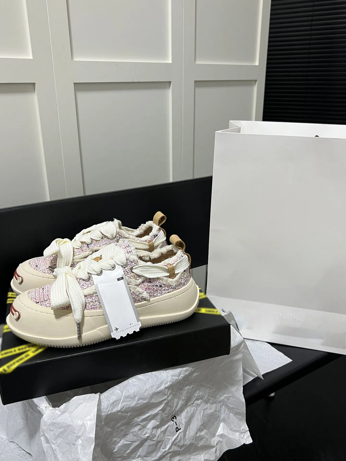 2024 Spring New Women's Versatile High Edition Smiling Canvas Shoes Women's Tall Women's Shoes