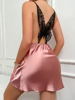 Robe de nuit élégante pour femme, couleur unie, col en V, dos nu, bretelles croisées, décoration papillon, en soie simulée fine 2