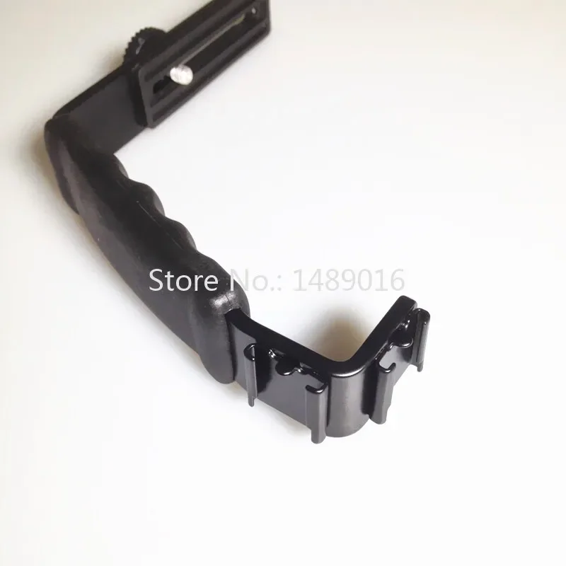 Universal Camera Grip L Bracket with 2 Standard Hot Shoe Mounts Video Light Flash DSLR Holder Handheld and Light Stand Holder (3)