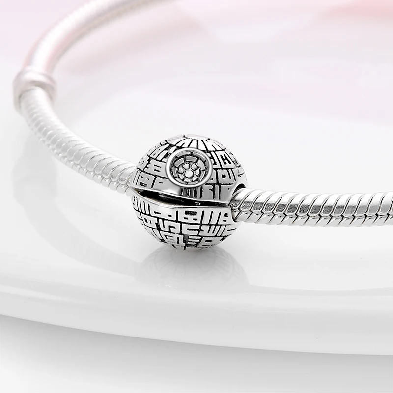 New Charm plata de ley 925 Silver Disney Star Warsries Mandalorian Helmet Charm Bead Fit Original brand bracelet Birthday Gift 5