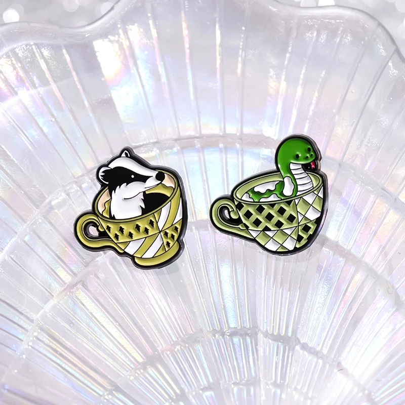 Tasse Tier Emaille Pins benutzer definierte Schlange Löwe Eule Hund Broschen Revers Abzeichen Tiers chmuck Geschenk für Kinder Freunde – Detail 5