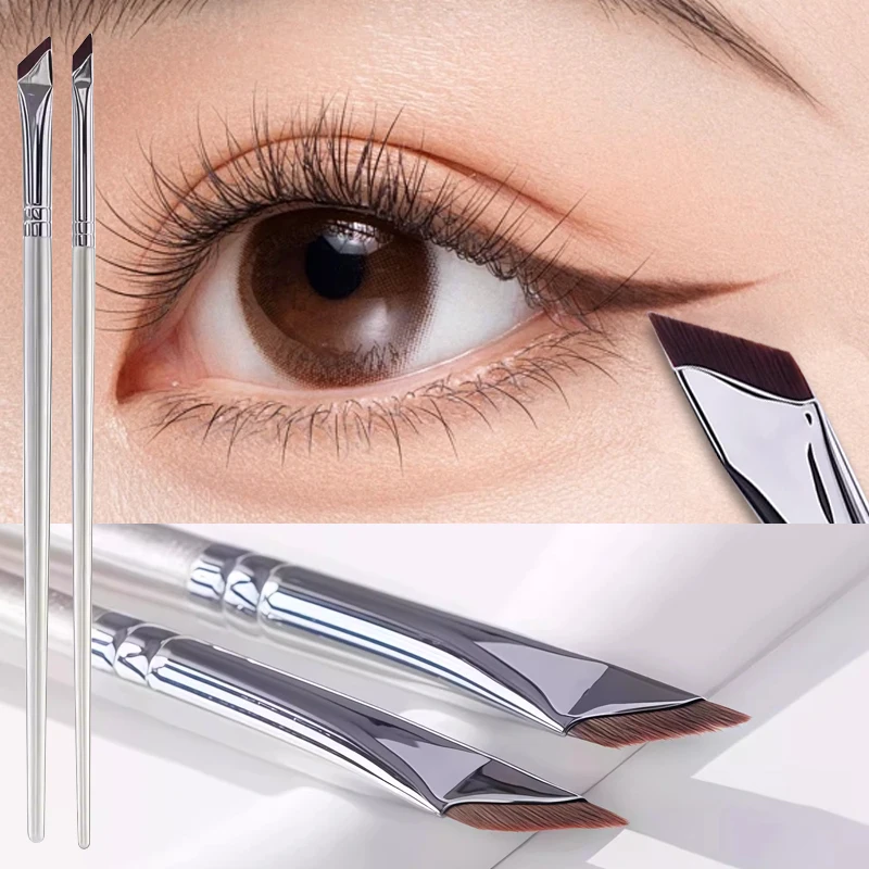 Professional Ultra Fine Angled Eyeliner Brush For Precise Makeup_voghion.com