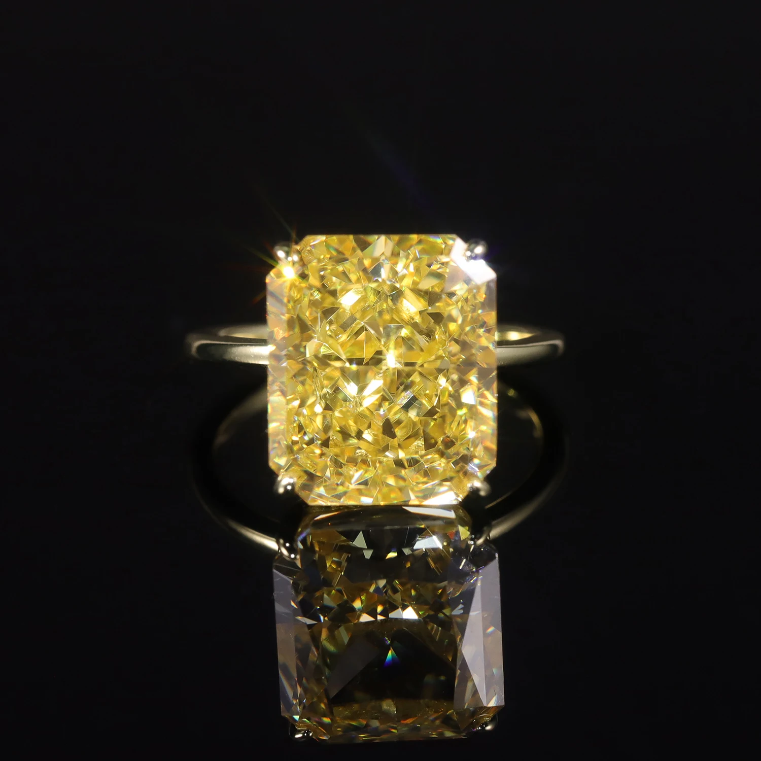 

GEM'S BALLET Diamond-fire CZ- Fancy Light Yellow Engagement Rings in 925 Sterling Silver Handmade Cocktail Ring Gift For Her