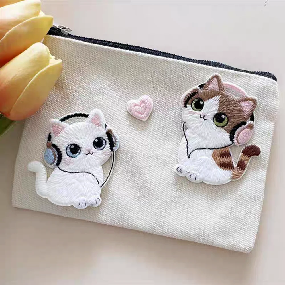 귀여운 헤드폰을 쓴 고양이 자수 패치 장식 어린이 의류 부착 휴대폰 케이스 DIY 문구류