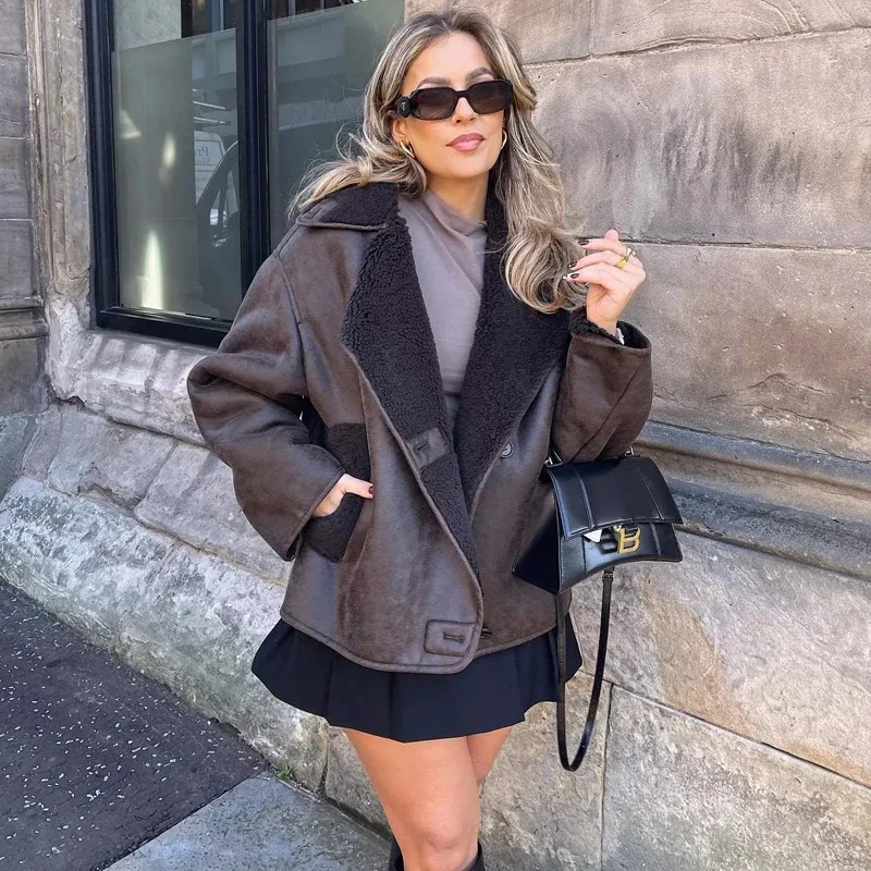 TRAF Fleeced Faux Leather Jacket Women Outerwears Vintage Cold Faux Wool & Blends Coats For Woman Autumn Winter Plush Jacket 2