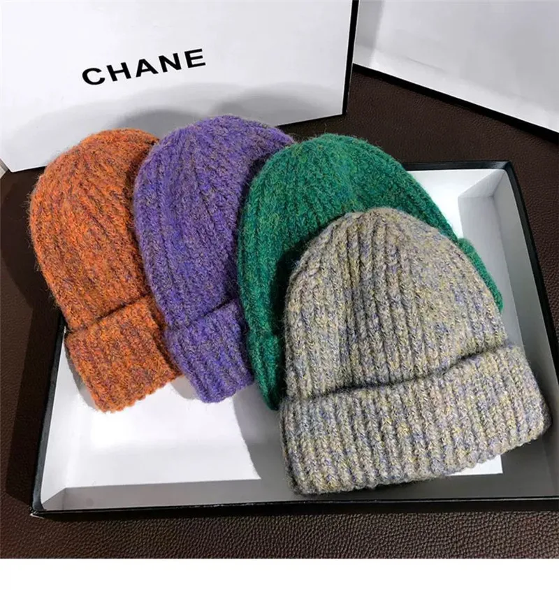 

Adult casual thicken warm beanie hats Women solid wool knitted hats Skiing Men soft comfortable gradient winter hats gorros