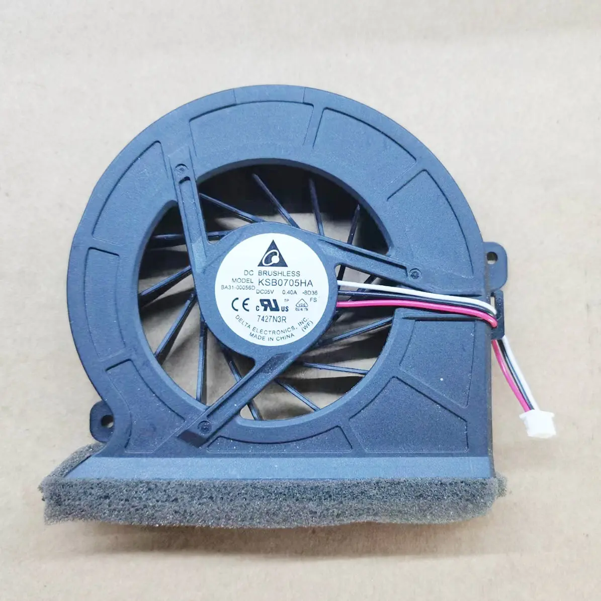 

Computer CPU Cooling Fans For Samsung NP- R503 R505 R507 R508 R509 R510 R610 R700 R710 P510 P560 P580 P710 Cooler Fan Radiator