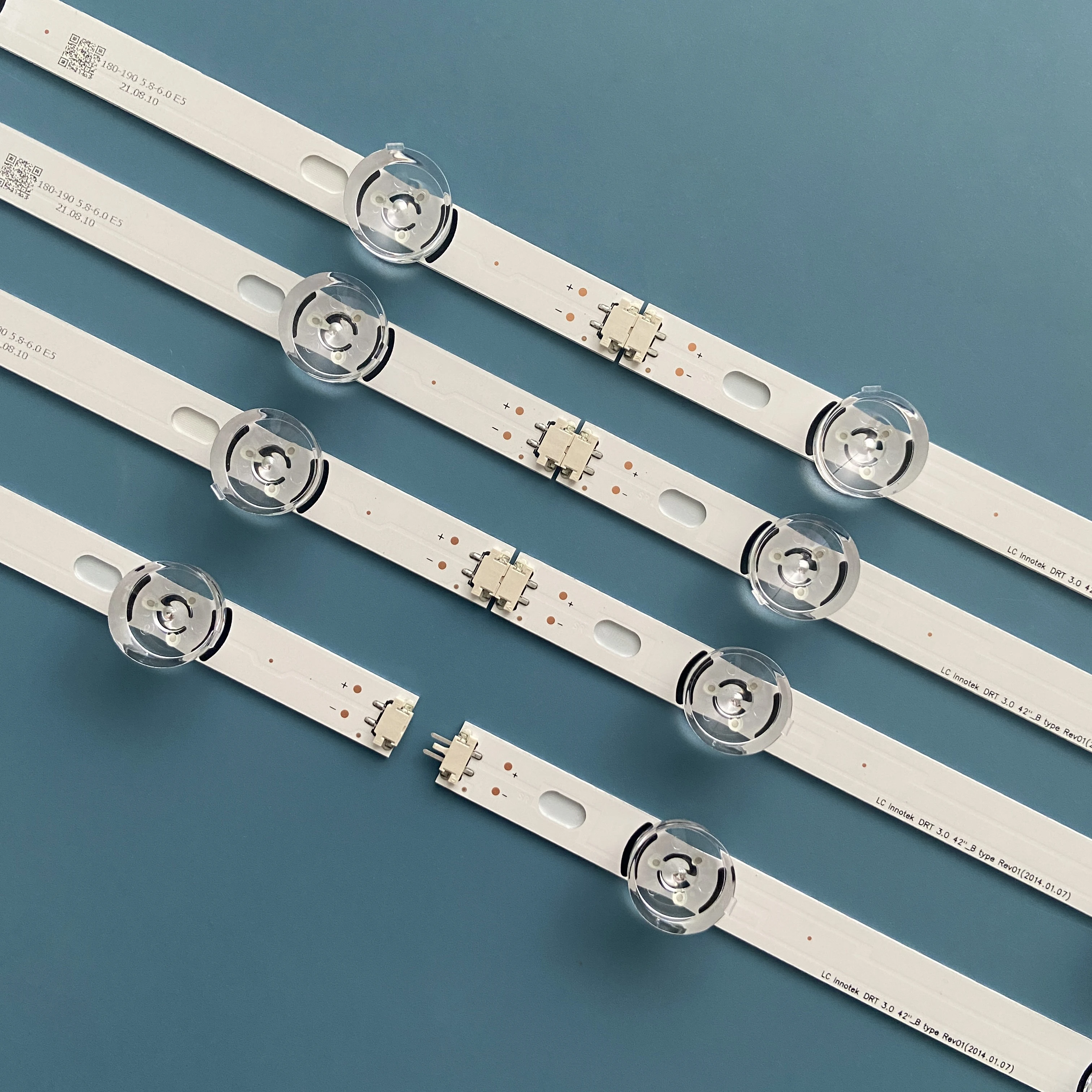 LED Backlight Lamp Strip with 8 LEDs