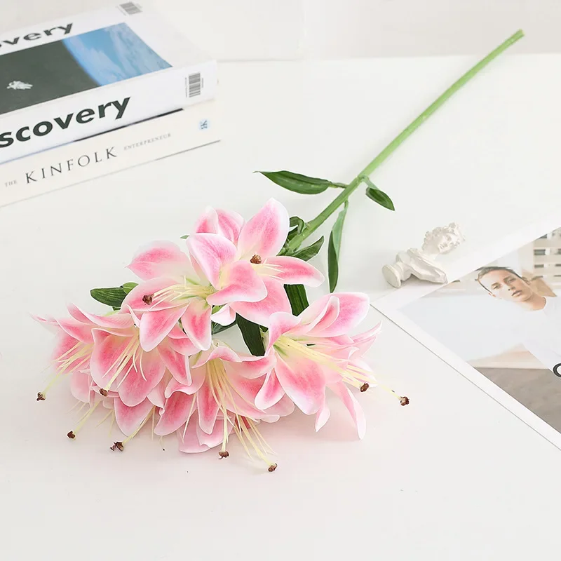 Lebensechte künstliche Lilien-Arrangement – hochwertige künstliche Lilienstämme mit lebendigen Details für Schlafzimmer, Tischplatte, Event-Dekoration – Detail 11