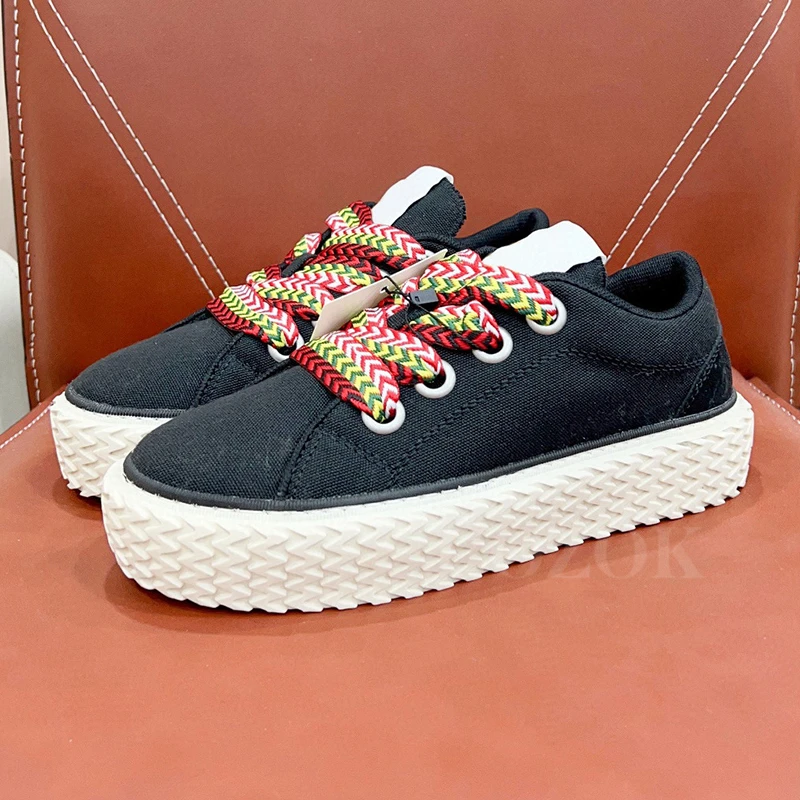 

2024 Spring Female Canvas Shoes New Travel Height Increasing Female Loafers Tire Bottom Design Wear Resistant Casual Shoes