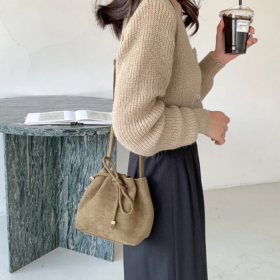 Women's Retro Leather Shoulder Mini Bucket Bag