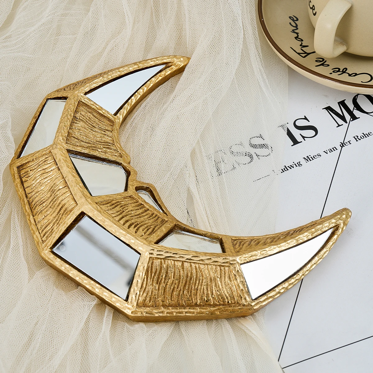 1PC, creative modern striped crescent moon pendant, suitable for new moon decoration during Eid al-Fitr and home decoration