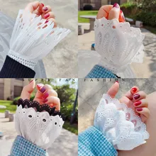 

DIY Detachable Cuffs Embroidery Lace Daisy Fake Sleeves Elastic Wild Wrist Pleated Organ Lolita Fake Sleeves Cuff Extension