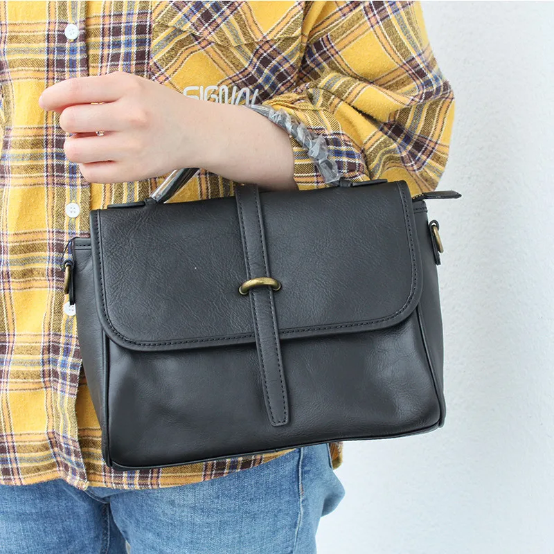 

England Style Cowhide Women Messenger Bag Female 2022 Vintage Genuine Leather Shoulder Crossbody Bag Classic Solid Lady Handbags