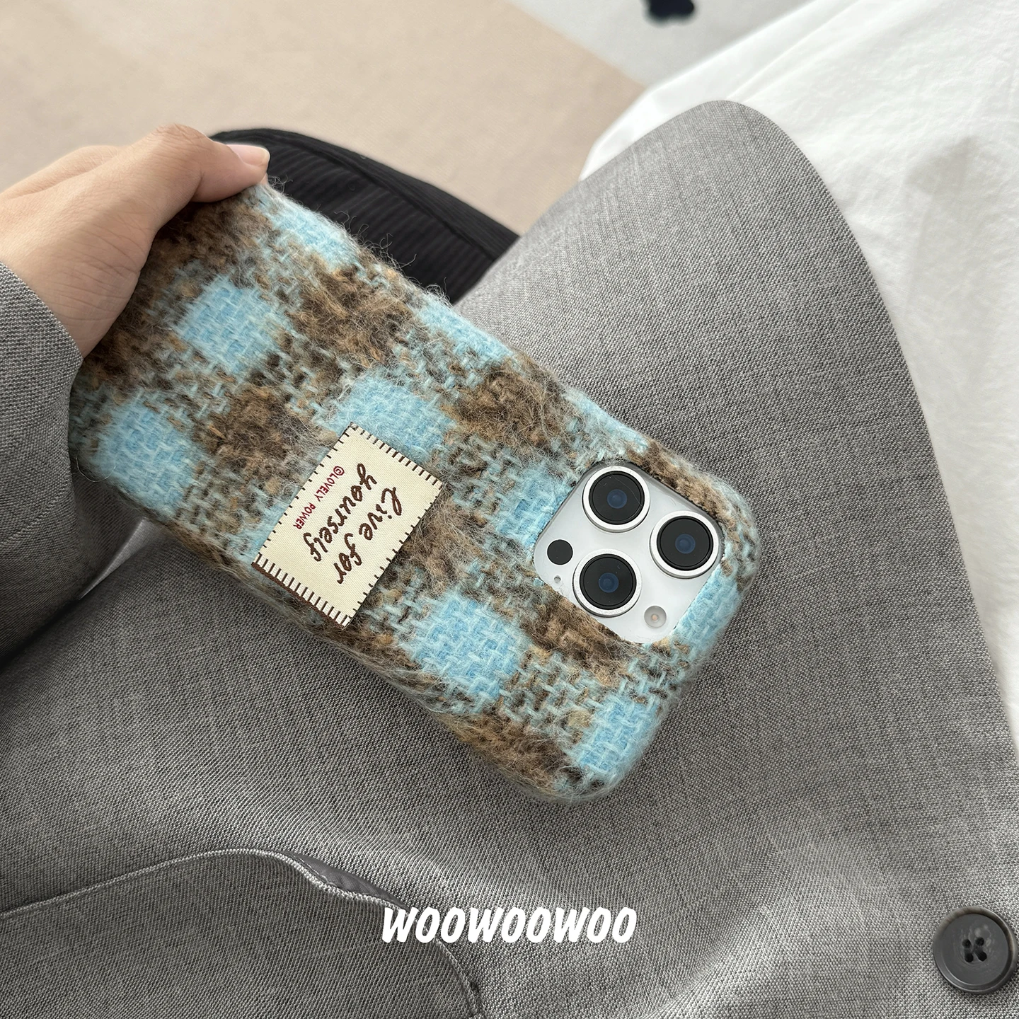 New Fashion Phone Case Line For iphone 16 15 14 13 Pro Max Stylish Shockproof Bumper Cover Funda Cover Soft Fuzzy Cute