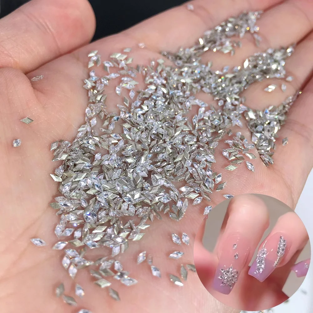 100 Stück eistransparente Mini-Glitzer-Nagelkunst-Strasssteine, 1,5 x 3 mm, Pferdeauge/Rhombus, 3D-Glitzer-Nageldiamant, DIY schicker kleiner Kristall – Detail 4