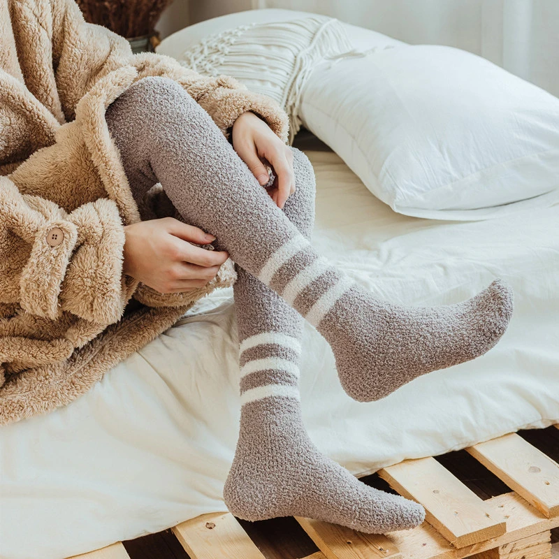 2 Pairs Long Winter Men Socks Over the Knee Warm Thicken No Shedding Floor Coral Fleece Striped Plush Stocking Male Sock New