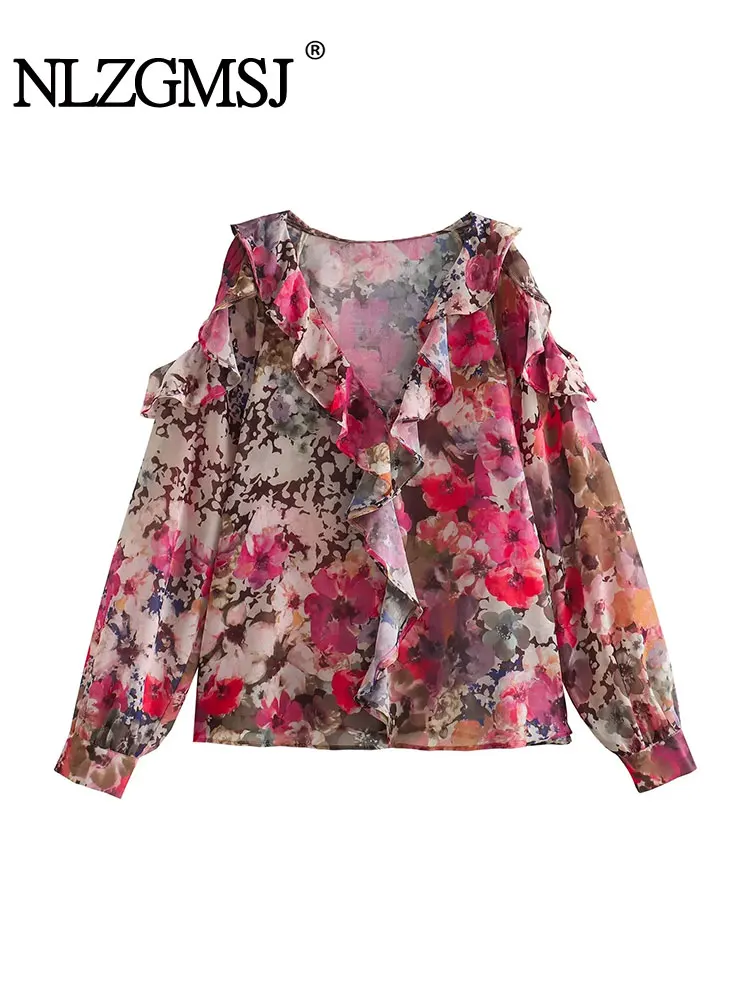 

Женская блузка с длинным рукавом и V-образным вырезом