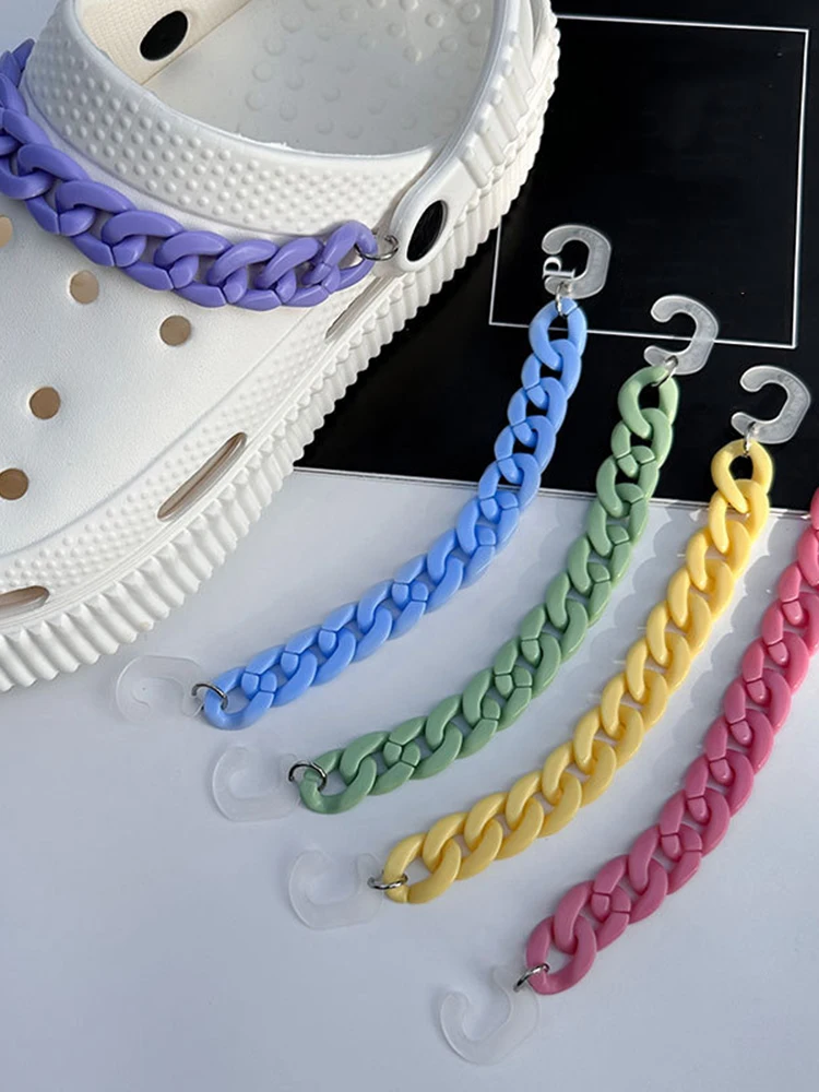 

2023 New 1pcs Resin Chain Shoe Buckle Wholesale Sneakers Accessories DIY Charms Decoration Kids Women Girls X-mas Gifts