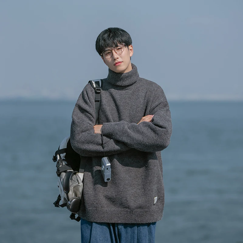 

New winter men's sweater solid color turtleneck junior with undercoat