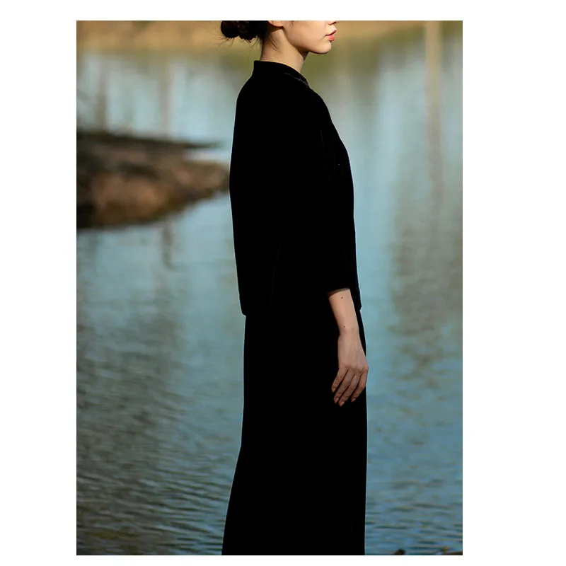 Fengbaoyu Silk Velvet Spring and Autumn Lady's Suit Vintage Chinese Top Nine-cent Trousers 2 Pieces Casual Elegant and Exquisite