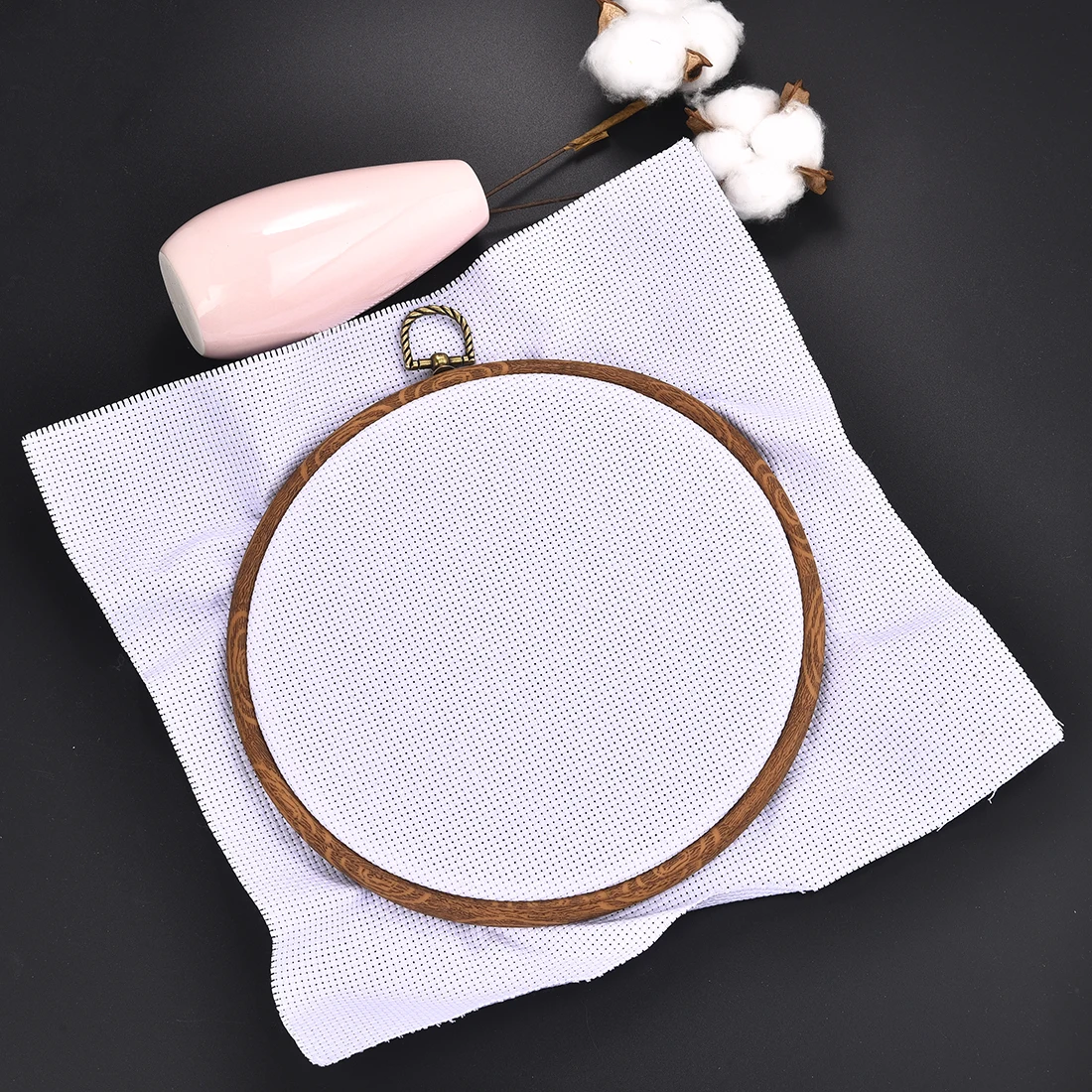 Description Picture 4 of itemSewing Tool Round Wooden Color Embroidery Hoops Frame Set Plastic Embroidery Hoop Rings For DIY Cross Stitch Needle Craft Tool