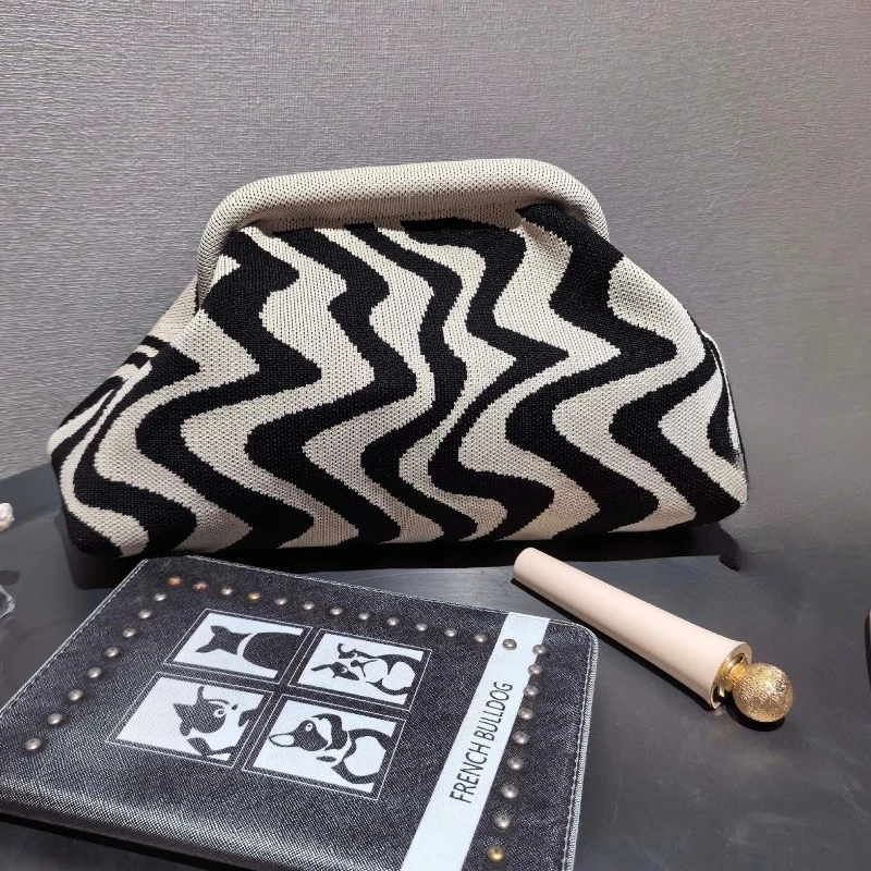 2025 NEW Ladies Beach Shoulderbag Vintage Letter Crochet Knitted Tote Crochet Cord Fabric Shopping Bag Unclosed Unlined Purse 10