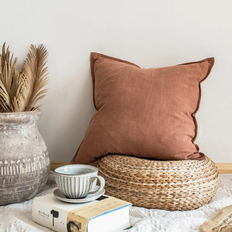 Luxurious Cotton Linen Throw Pillow Cover with Elegant Design