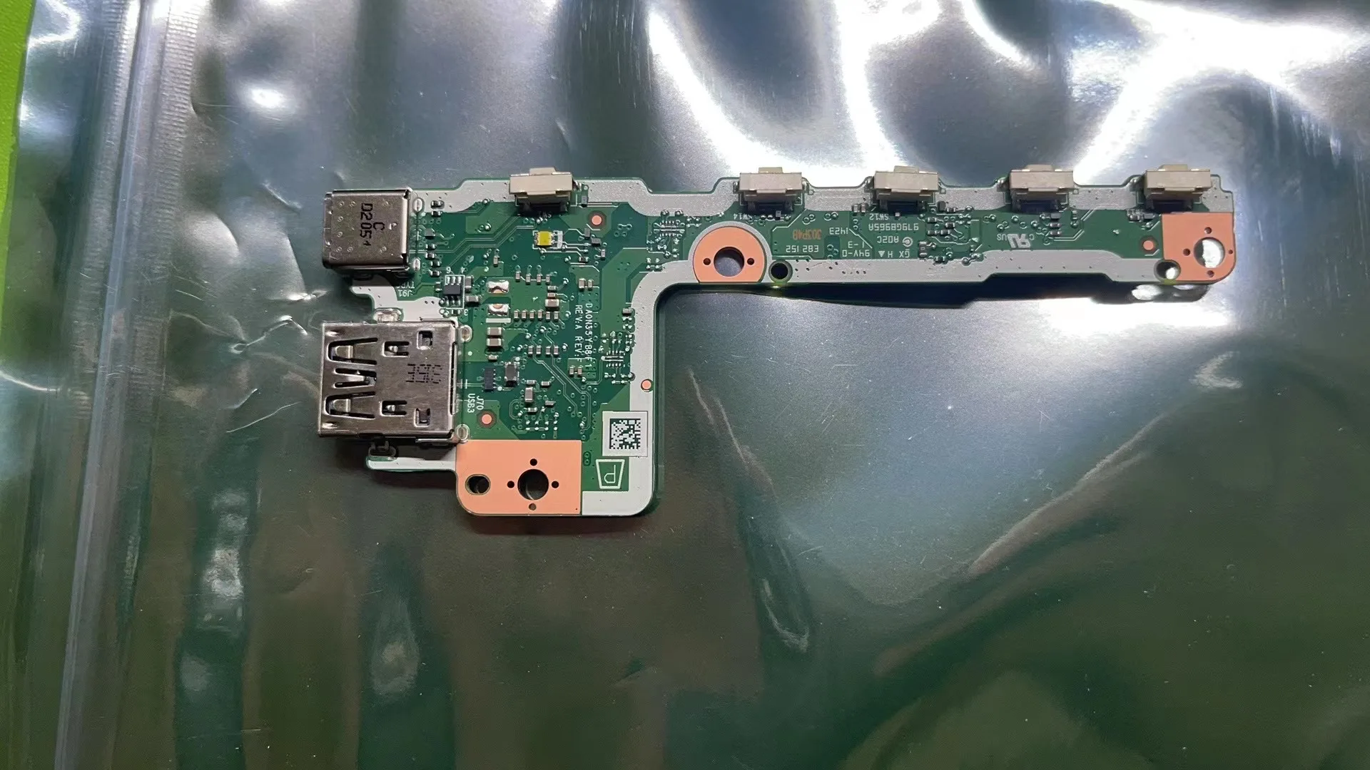 For HP SPS-PCA Superior SIDE USB small board 800AIO G9 -N08200-001