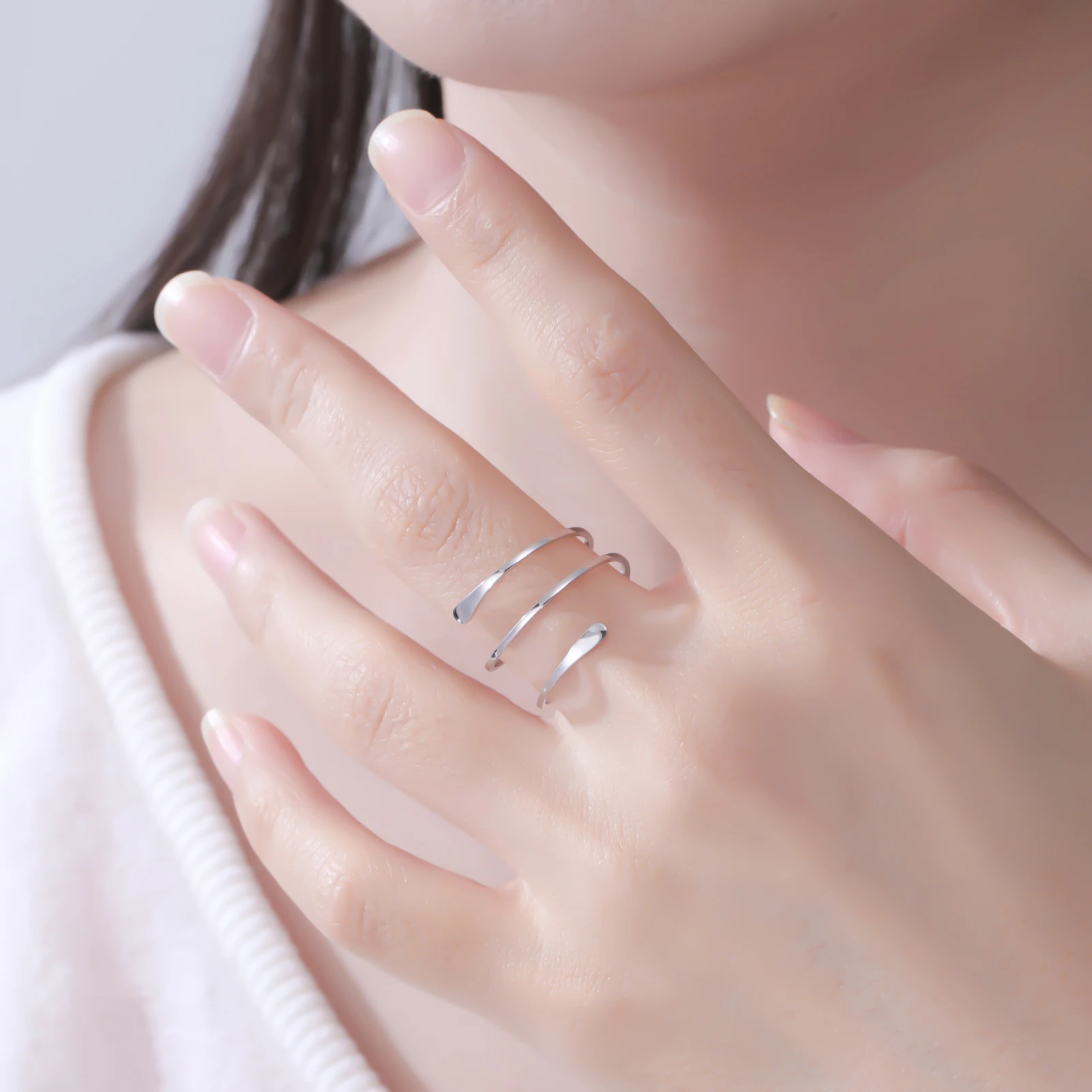 COOLTIME Geometrischer Spulenwirbelring für Damen, Edelstahl, goldfarben, minimalistischer offener Ring, Party-Schmuck, Geschenk, 2026, Neu – Detail 2