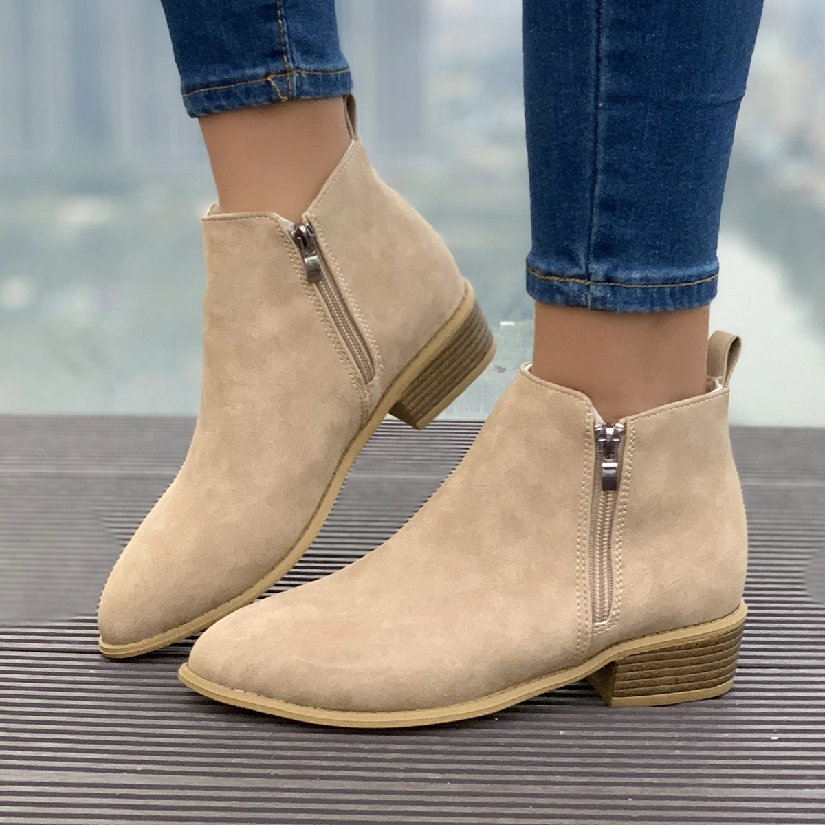 Women's boots Fashion pointed ankle boots Square heel wear-resistant side zipper large size women's boots brown beige