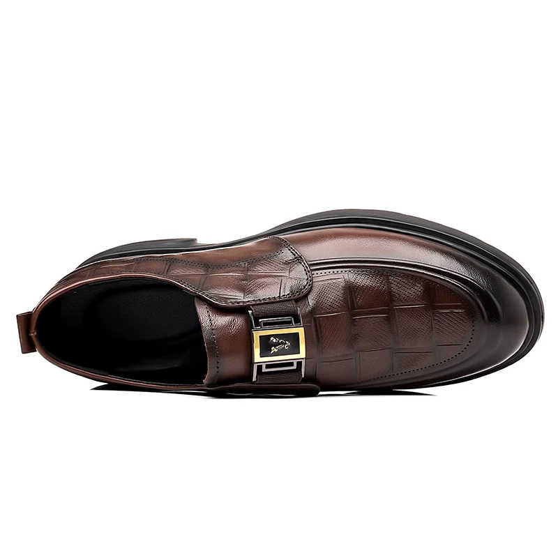 New British Business Formal Casual Leather Shoes A Step Breathable Network Red Fashion Loafers Male Groom Wedding Shoes