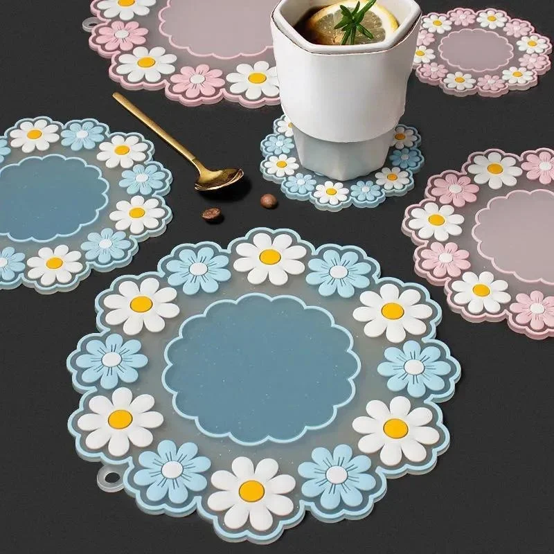 Daisy Placemat Dinner Plate Insulated Pads Table Mat Anti-skid Cup Pads Tea Mug Milk Mug Coffee Cup Coaster Decoration