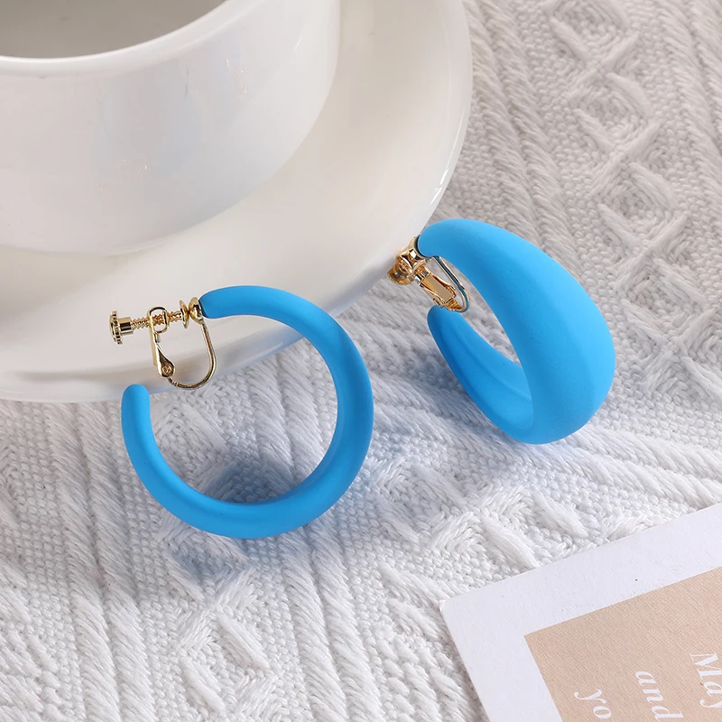 Summer Big Neon Colorful Acrylic C Shaped Hoop Clip on Earrings Geometric Round Earrings for Women Fashion Non Piercing Jewelry