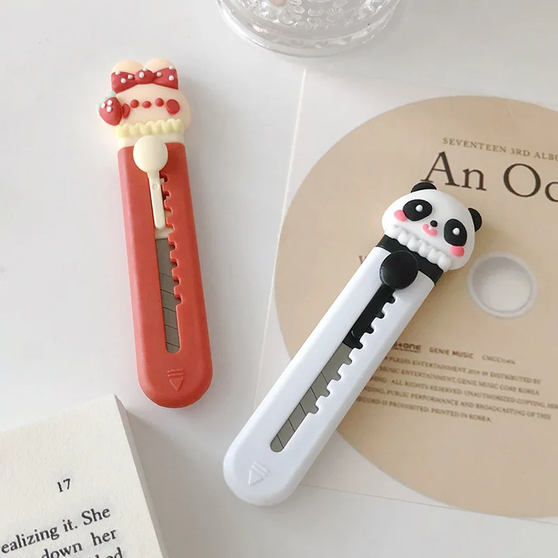 

ALLTU 1pcs Mini cute three-dimensional cartoon style practical knife portable art knife drawing knife by the students love