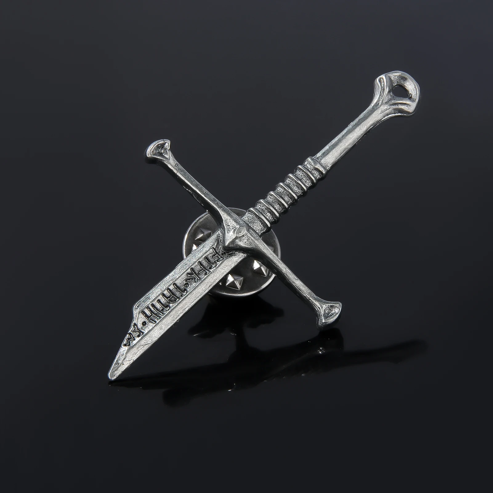 Spiel Aragorn gebrochen Schwert Film Metall Abzeichen Narsil Brosche für Frauen Männer Party Mode Accessoires Schmuck Geschenk