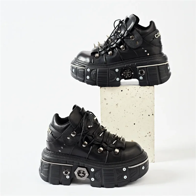 펑크 여성 레이스업 앵클 부츠 2025 리벳 메탈 장식 라운드 토 굽 높은 부츠 여성 나이트클럽 록 플랫폼 슈즈