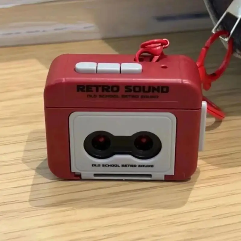 Retro Tape Mini Recorder Keychain Cassette Player Music Box Pendant Kids Toys Retro Musical Sound Machine Party Christmas Gift 5