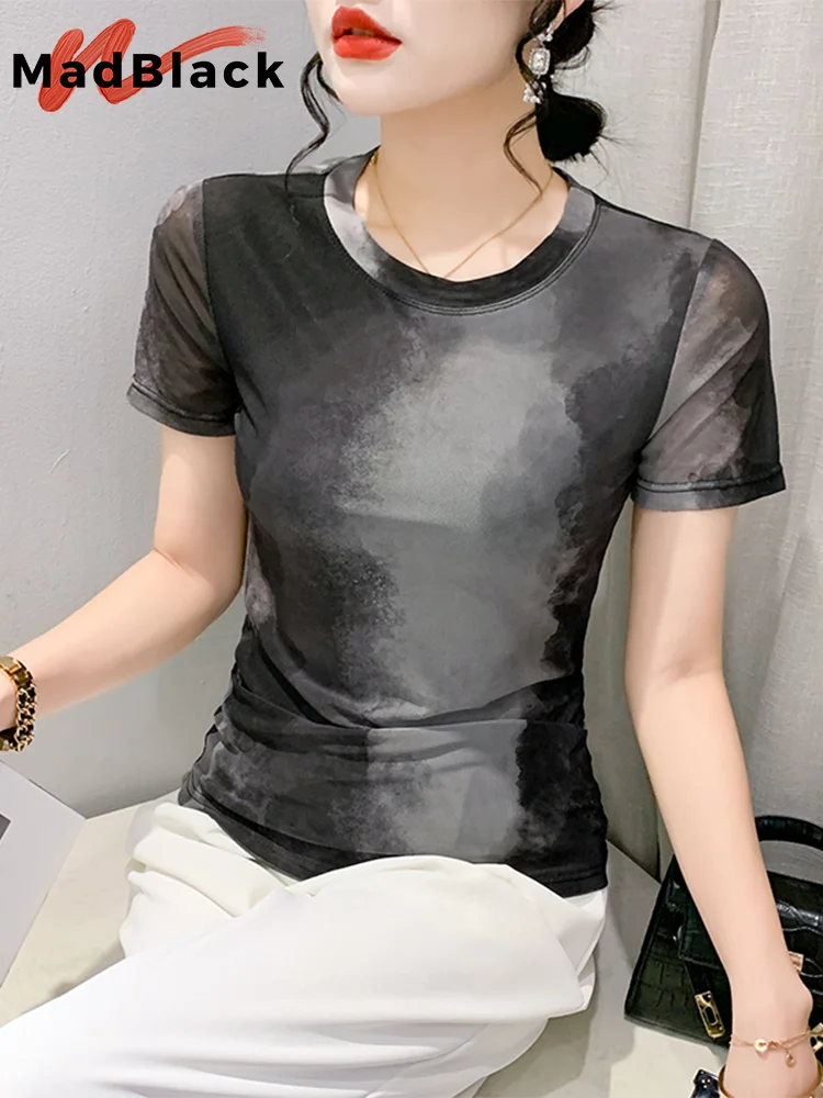 

Женская футболка с круглым вырезом, коротким рукавом и принтом