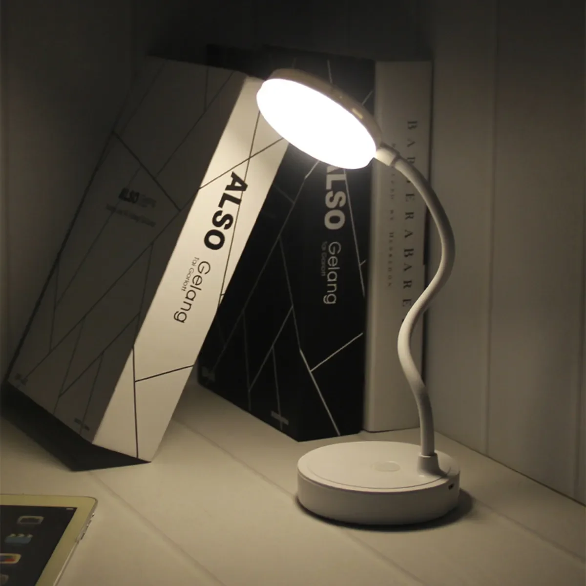 Portable LED Desk Lamp USB Wireless Charging Desk Lamp, Supports 3-Color Stepless Dimming, Eye Protection, Bedroom Bedside Lamp 5